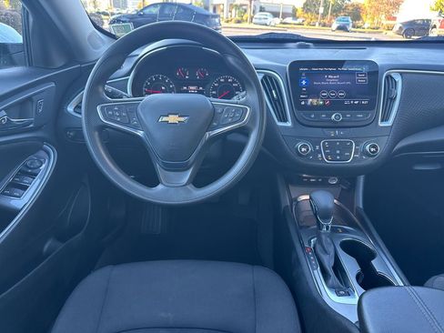 Certified 2024 Chevrolet Malibu LT image 23