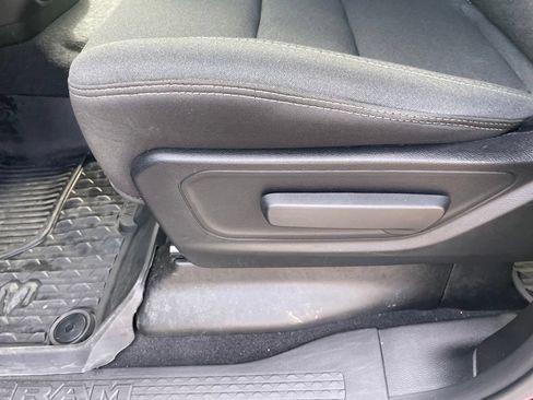 Used 2025 RAM 1500 Big Horn AWD/4WD image 9