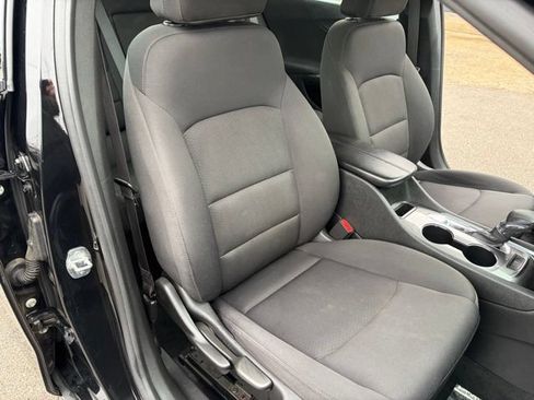 Used 2021 Chevrolet Malibu LT FWD image 36
