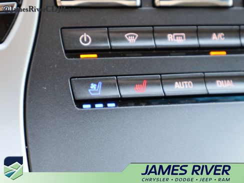 Used 2019 Lincoln Nautilus Reserve AWD/4WD image 38