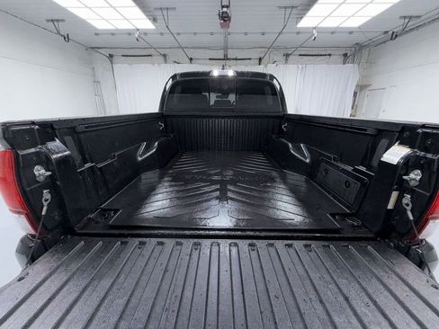 Certified 2023 Toyota Tacoma SR5 w/ Technology Package image 18