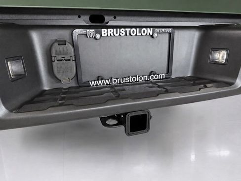 Used 2023 Nissan Frontier PRO-4X w/ Pro Convenience Package AWD/4WD image 13