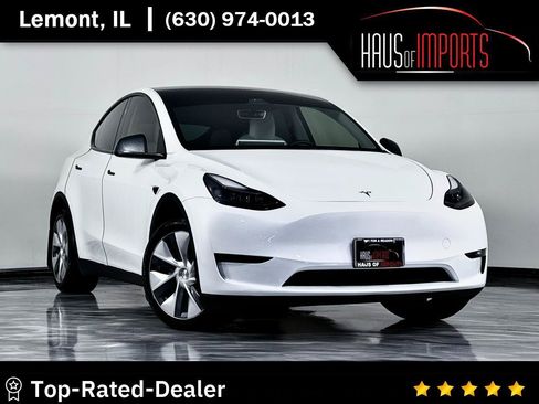 Used 2023 Tesla Model Y Long Range AWD/4WD image 1