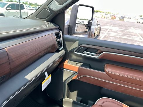 New 2026 GMC Sierra 2500 Denali Ultimate w/ Snow Plow Prep/Camper Package AWD/4WD image 29