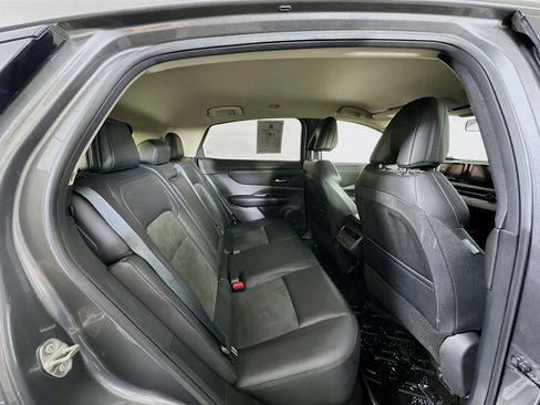 Used 2023 Nissan Ariya AWD image 29