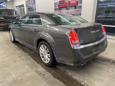 Used 2014 Chrysler 300 Base w/ Driver Convenience Group image 6