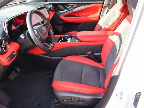 Used 2024 Chevrolet Blazer EV RS image 42