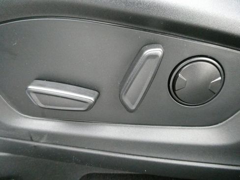 Certified 2022 Ford Explorer ST w/ Equipment Group 401A image 27