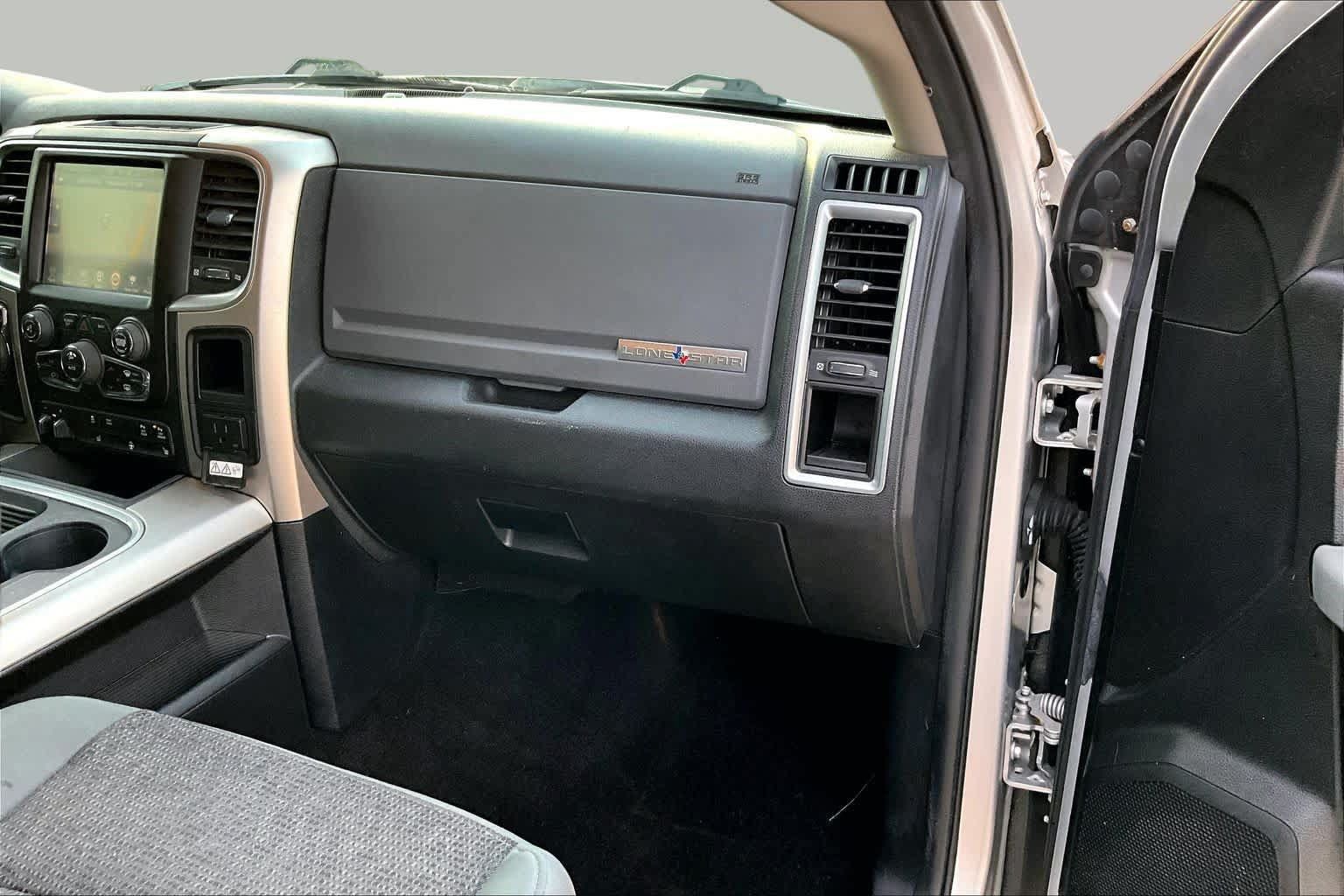 Used 2016 RAM 1500 Lone Star RWD image 15