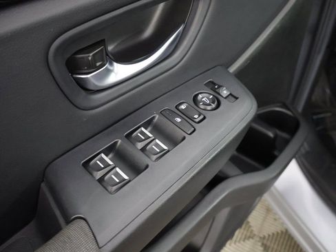 Used 2025 Honda Pilot Sport image 38