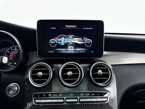 Used 2019 Mercedes-Benz GLC 43 AMG 4MATIC image 24