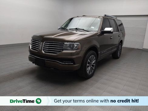 Used 2016 Lincoln Navigator Select image 1