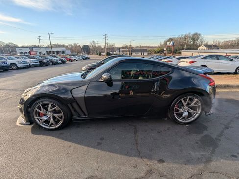 Used 2013 Nissan 370Z Touring w/ Sport Pkg image 4