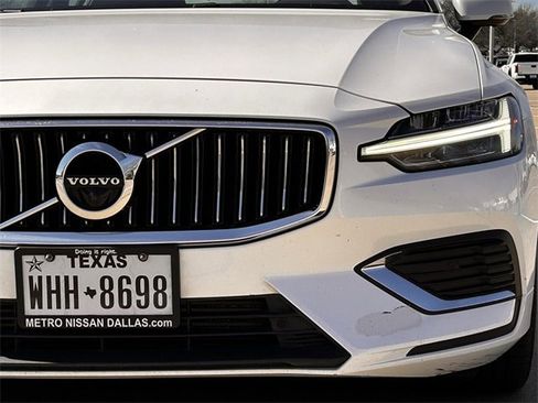 Used 2021 Volvo S60 T8 Inscription image 12