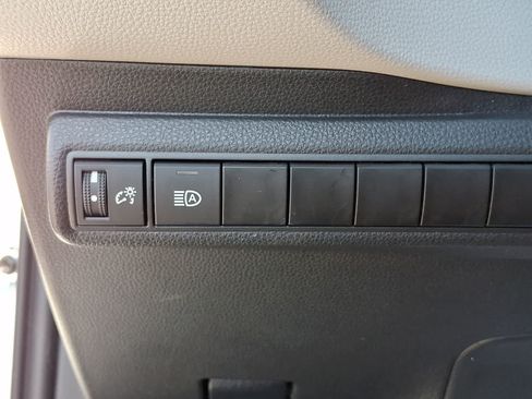 Used 2024 Toyota Corolla LE FWD image 30