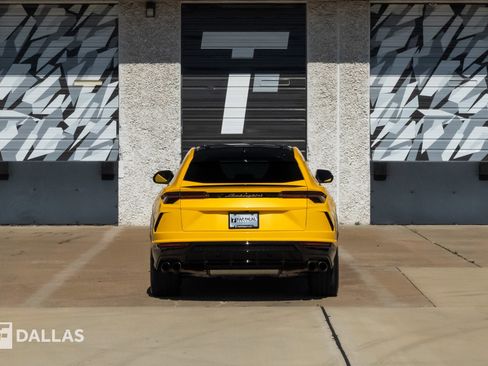 Used 2021 Lamborghini Urus image 13