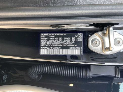 Certified 2023 Porsche Cayenne AWD/4WD image 36