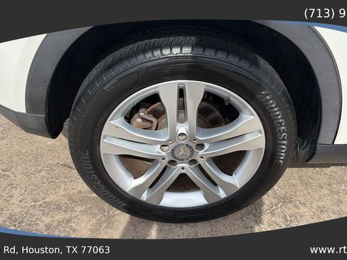 Used 2017 Mercedes-Benz GLA 250 w/ Premium Package image 11