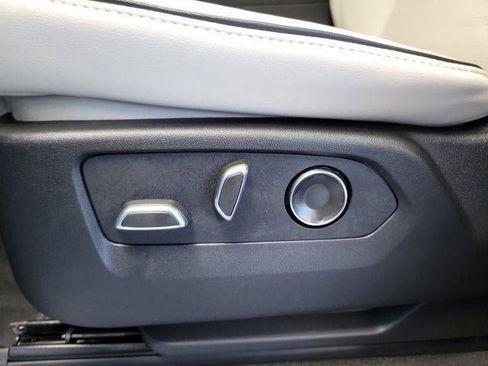 Used 2025 Cadillac Escalade Sport w/ Touring Package image 9