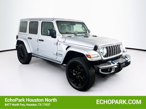 Used 2024 Jeep Wrangler Unlimited Sahara AWD/4WD image 1