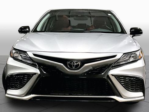 Used 2021 Toyota Camry XSE FWD image 4