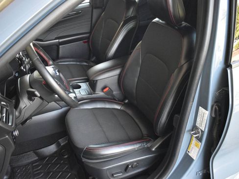Used 2024 Ford Escape ST-Line w/ Equipment Group 301A FWD image 19