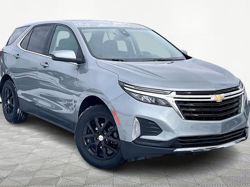 Used 2023 Chevrolet Equinox LT image 3