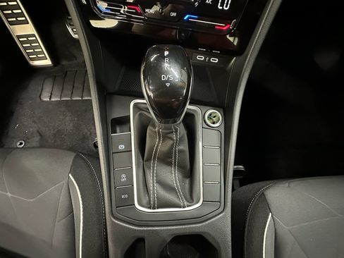 Used 2025 Volkswagen Jetta Sport FWD image 27