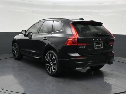 Used 2024 Volvo XC60 B5 Plus AWD/4WD image 3