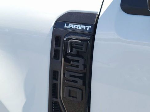 New 2025 Ford F350 Lariat w/ Lariat Ultimate Package image 13
