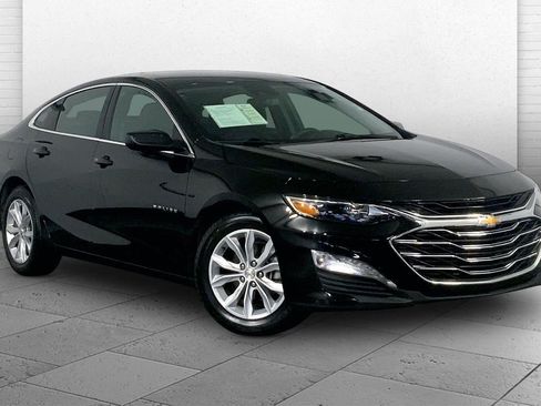 Used 2025 Chevrolet Malibu LT FWD image 1
