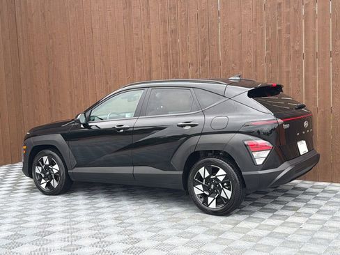 Used 2025 Hyundai Kona SEL FWD image 14