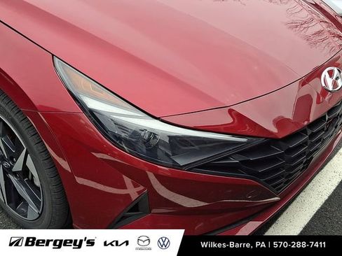 Used 2023 Hyundai Elantra SEL w/ Convenience Package image 10