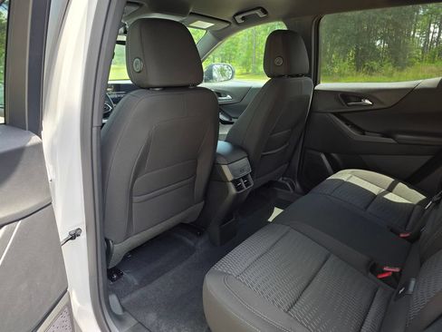 New 2027 Chevrolet Equinox LT w/ Safety and Technology Package FWD image 18