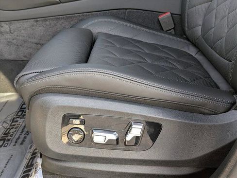 New 2026 BMW X6 M60i image 4