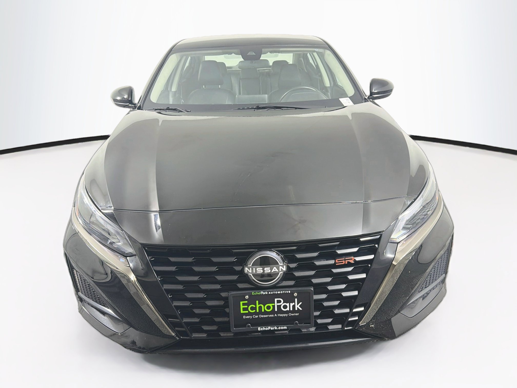 Used 2025 Nissan Altima 2.5 SR FWD image 2