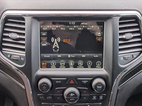 Used 2018 Jeep Grand Cherokee Limited image 12