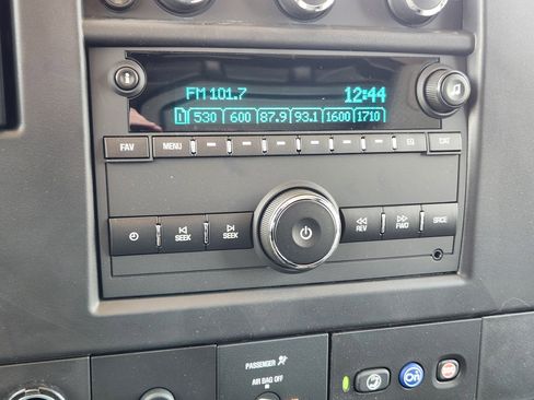 New 2025 GMC Savana 2500 Extended w/ Driver Convenience Package image 13