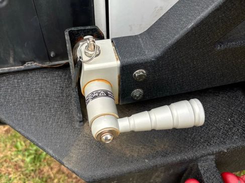 Used 2016 Jeep Wrangler Unlimited Sahara image 10