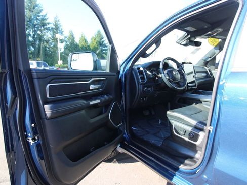 Used 2023 RAM 1500 Laramie AWD/4WD image 9