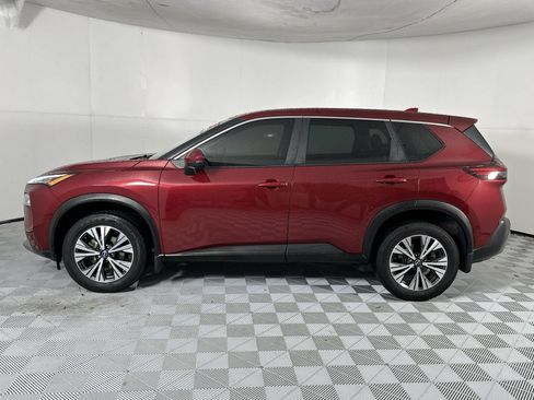 Used 2023 Nissan Rogue SV FWD image 5