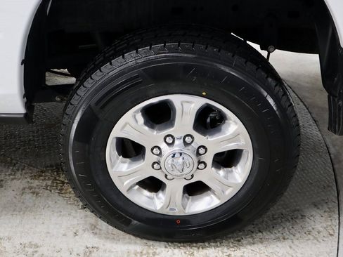Used 2024 RAM 2500 Big Horn image 18