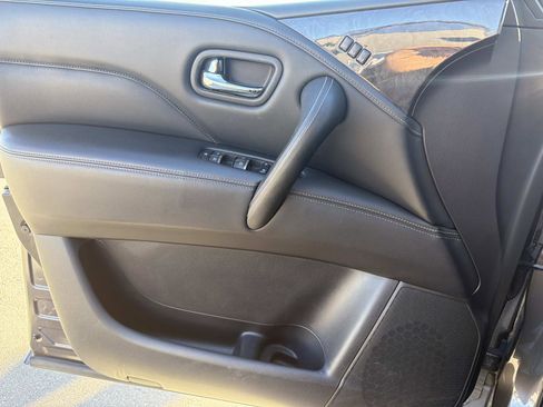 Used 2024 INFINITI QX80 Luxe image 18