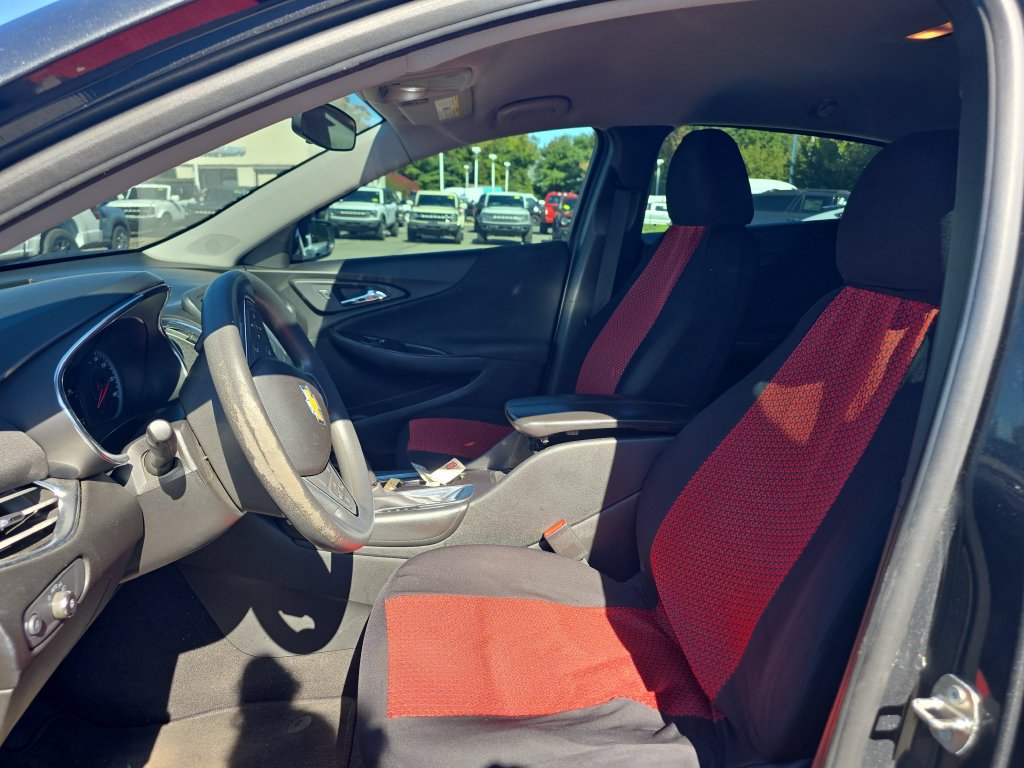 Used 2018 Chevrolet Malibu LT FWD image 22