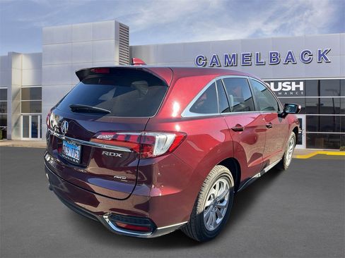 Used 2017 Acura RDX w/ Technology Package image 4