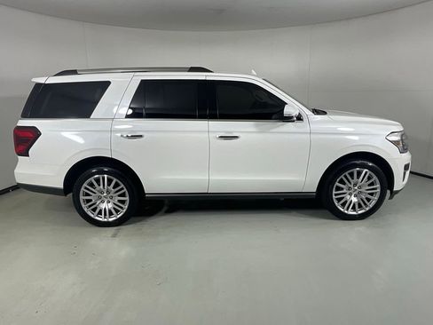 Used 2024 Ford Expedition Limited AWD/4WD image 5