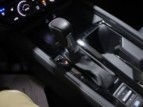 Used 2024 Honda Accord Touring image 30