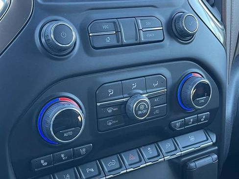 Used 2023 Chevrolet Silverado 2500 High Country image 33