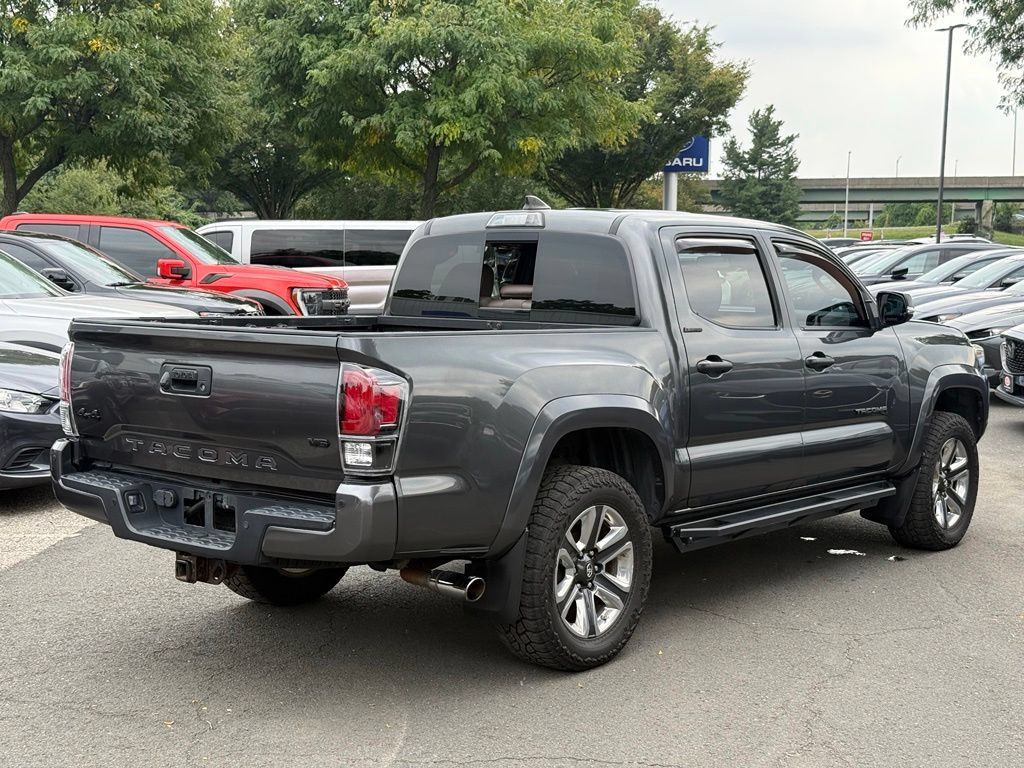 Used 2018 Toyota Tacoma Limited AWD/4WD image 8