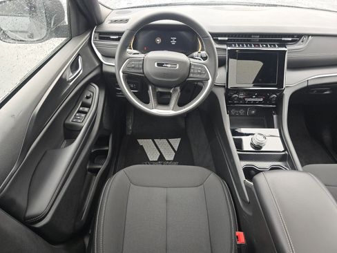 New 2025 Jeep Grand Cherokee L Laredo w/ Luxury Tech Group I image 26